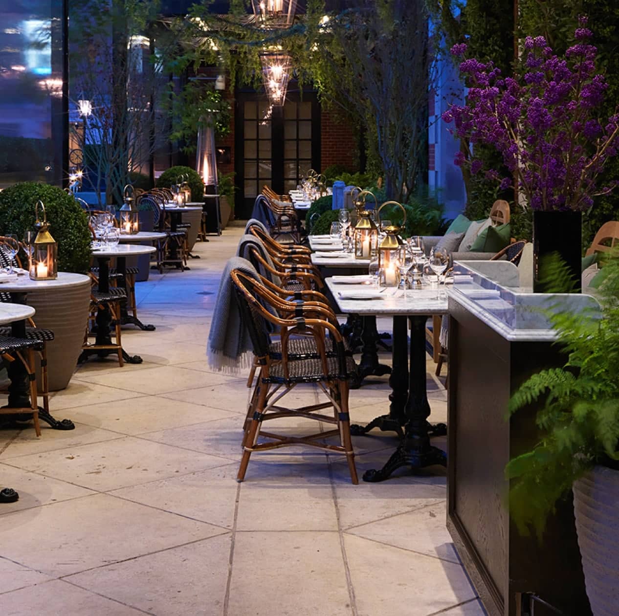 Outdoor Tables Restaurant